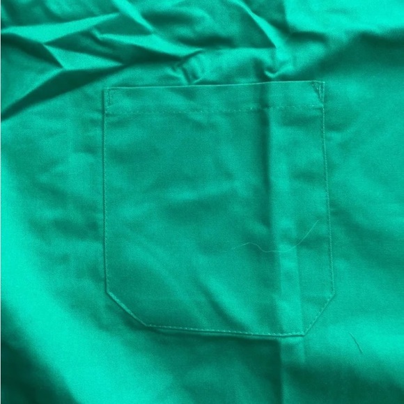 COPY - COPY - ⭐️Starbucks ⭐️ New green Barista apron - Picture 3 of 6